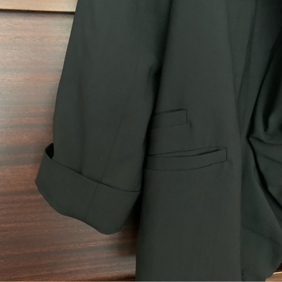 Alice + Olivia Black Ruffle Jacket Blazer, Size Small - Picture 7 of 10